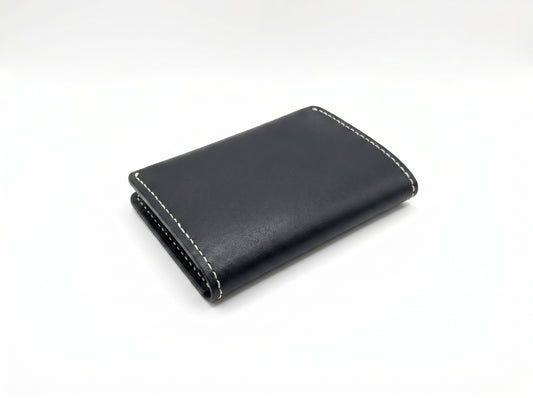 Portefeuille en cuir premium  MODEYRA — Élégance minimaliste